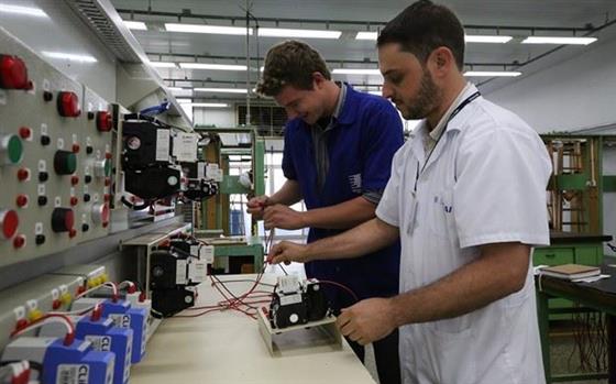 Desemprego atinge 31,4% dos jovens no Brasil, diz IBGE